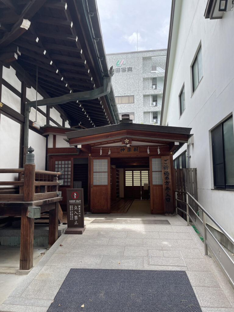 神楽殿