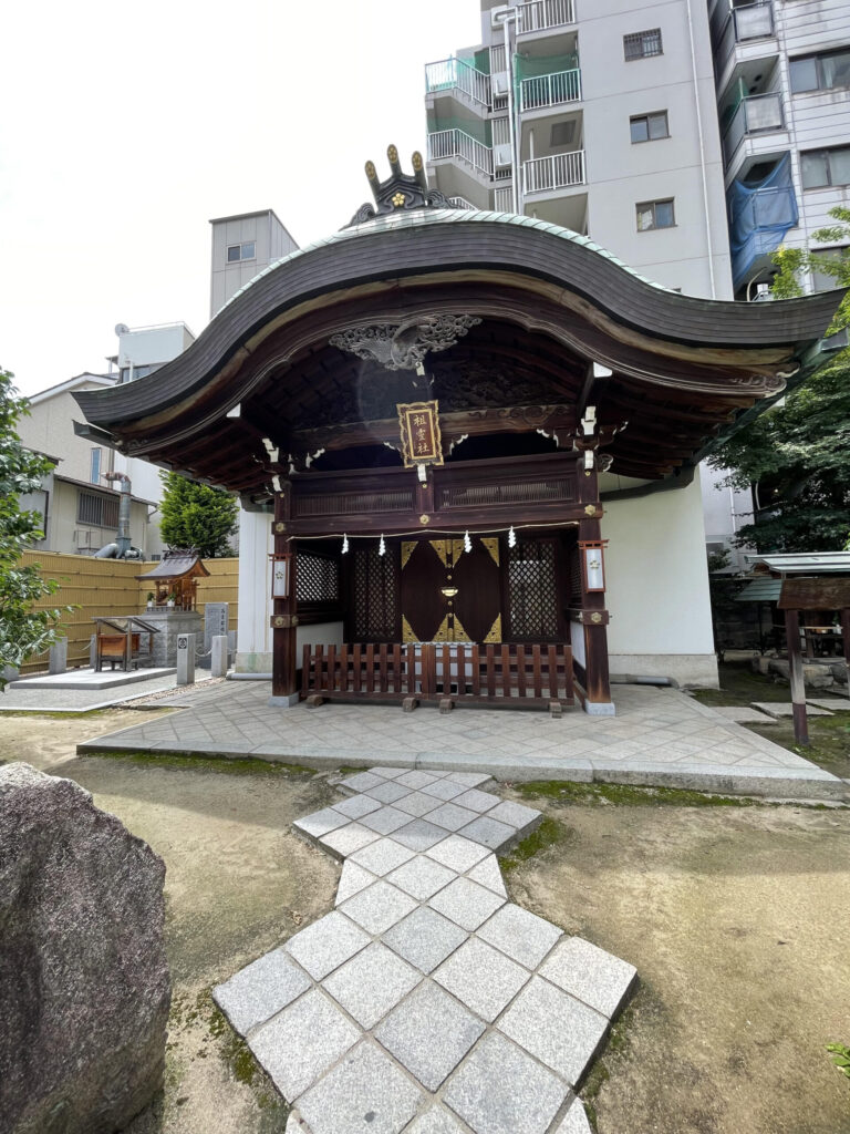 祖霊社